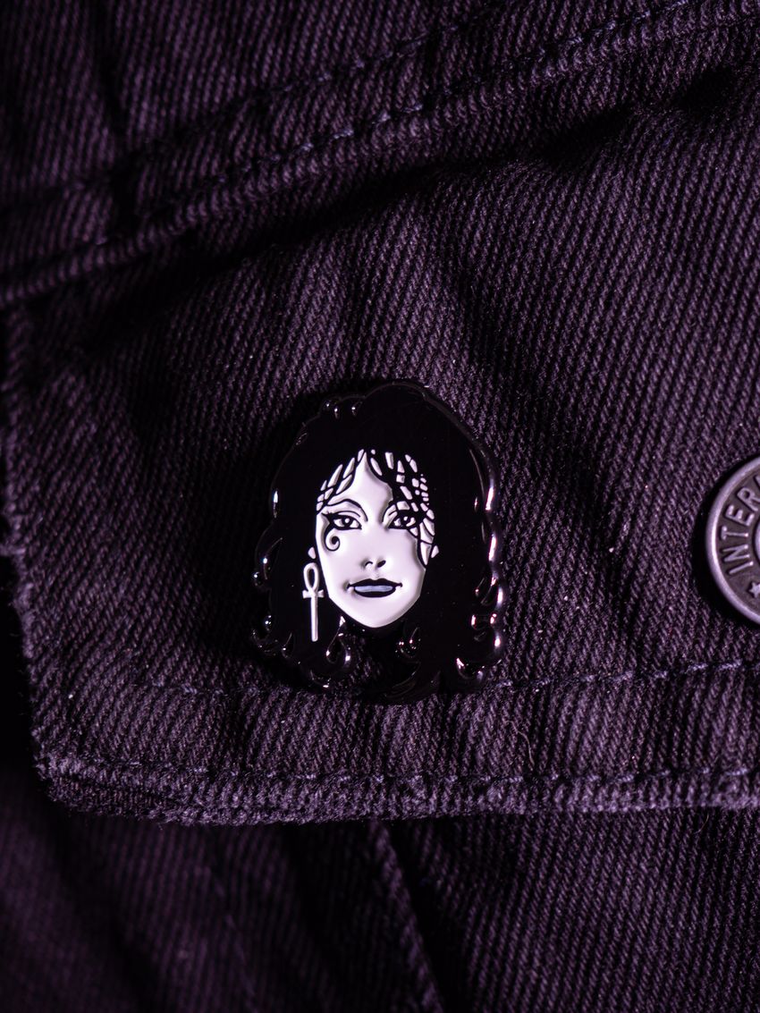 Металлический пин "Sandman: Death"