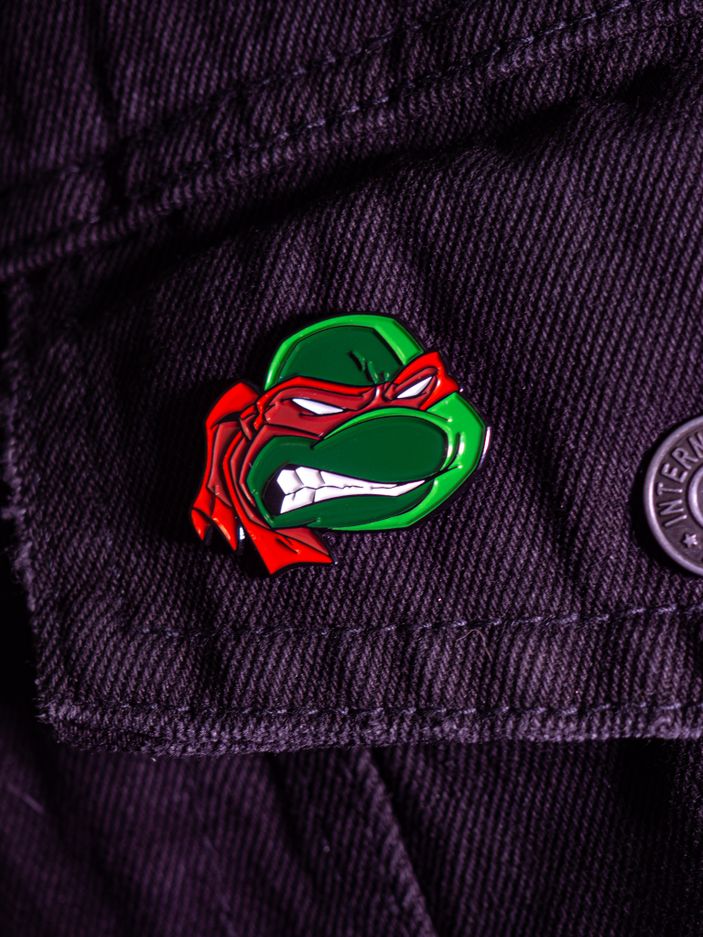 Металлический пин "TMNT Raphael"