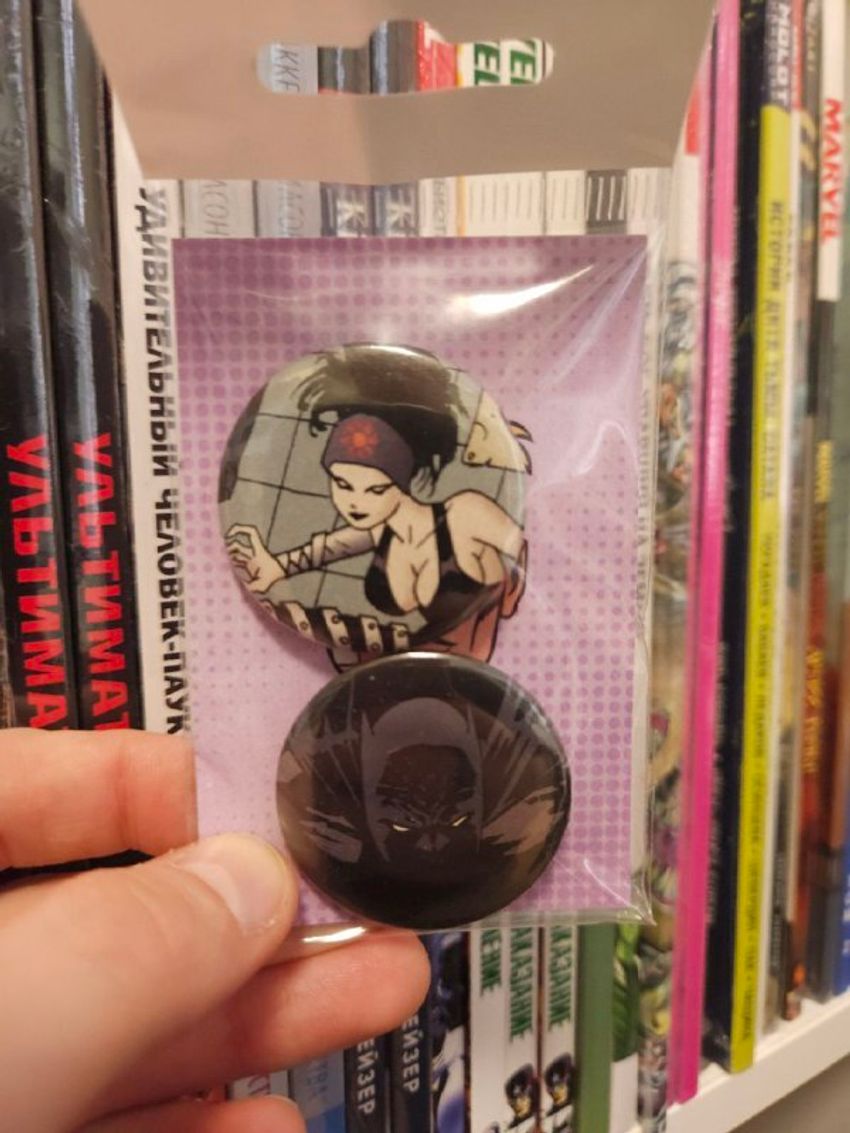 Набор значков из комикса Batman (2004) #623