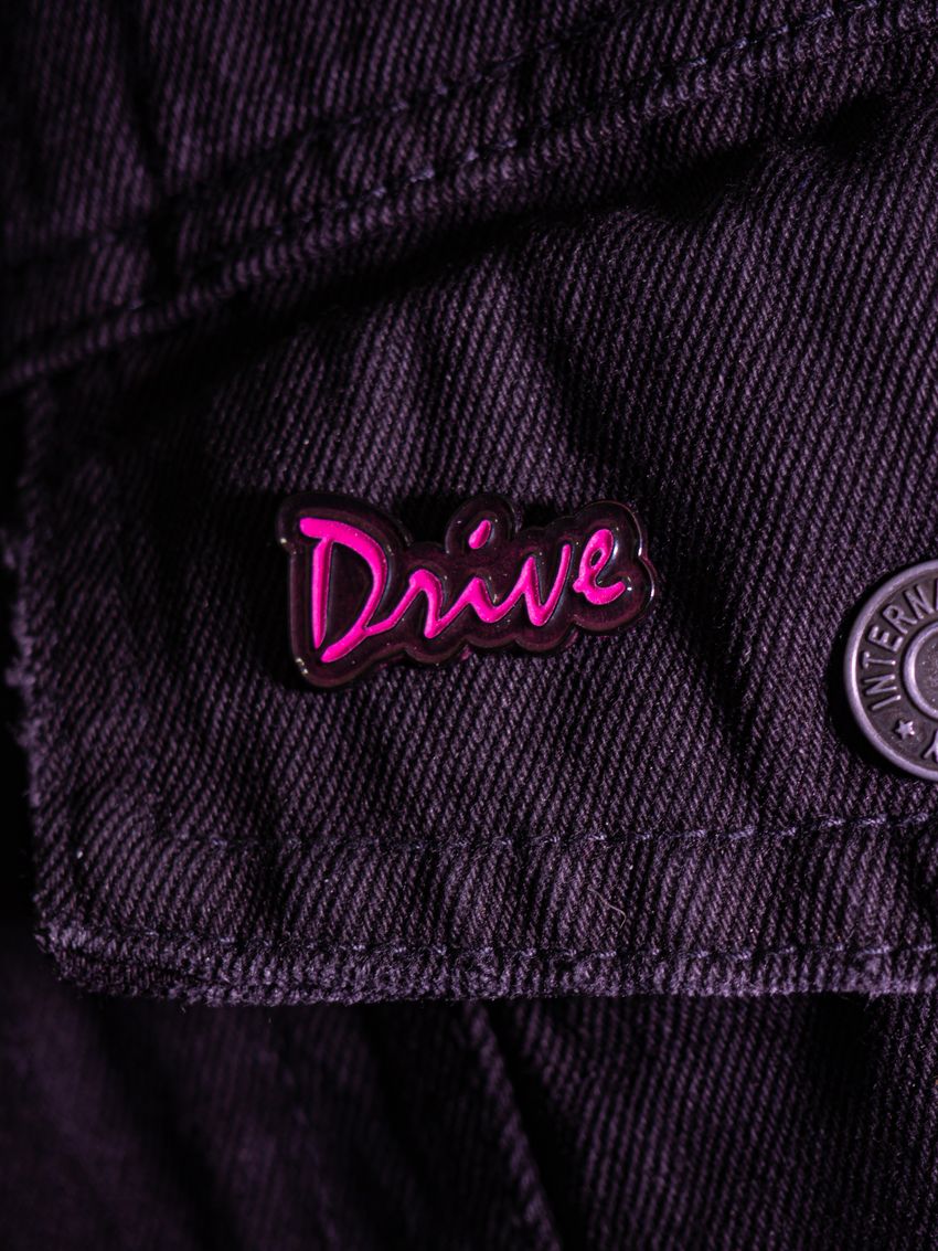 Металлический пин "Drive"