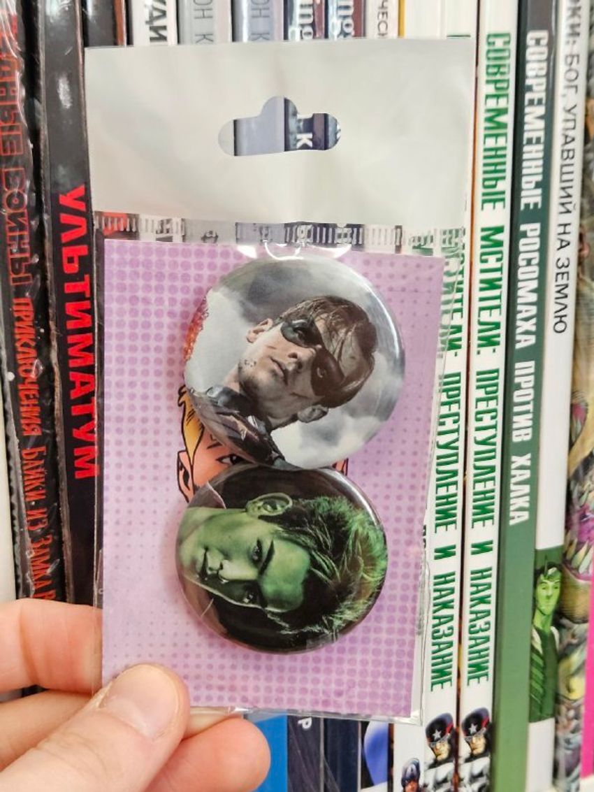 Набор значков из комикса Lucifer (2018) #2