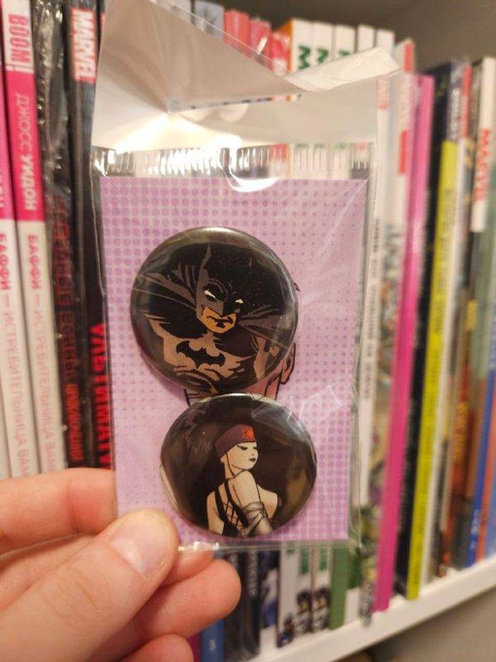 Набор значков из комикса Batman (2004) #623