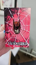 Металлический пин "Daredevil Venomized"
