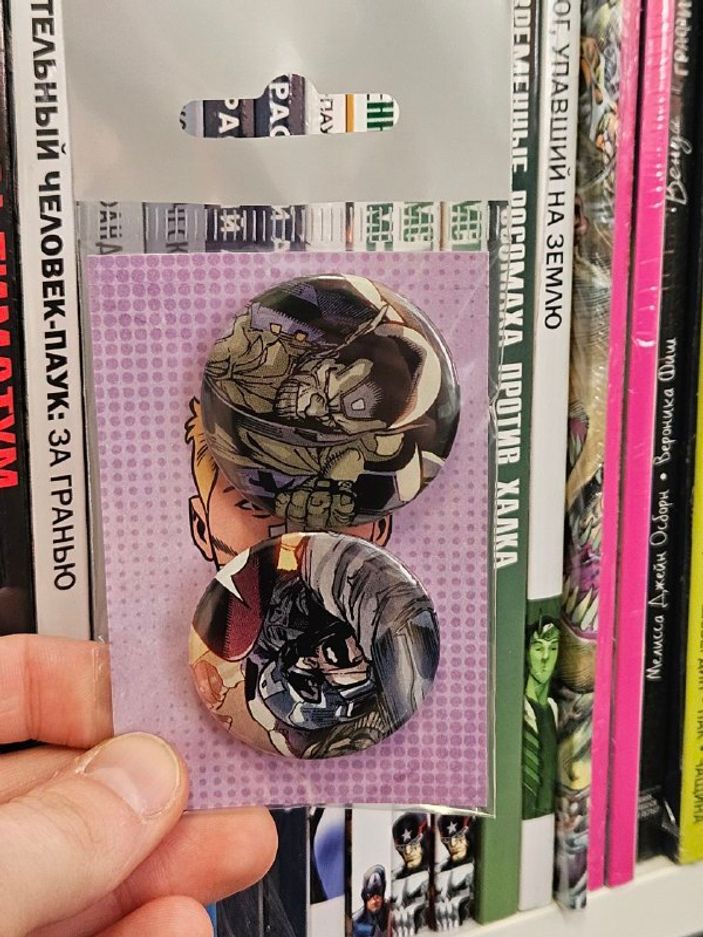 Набор значков из комикса Civil War (2015) Secret Wars #5