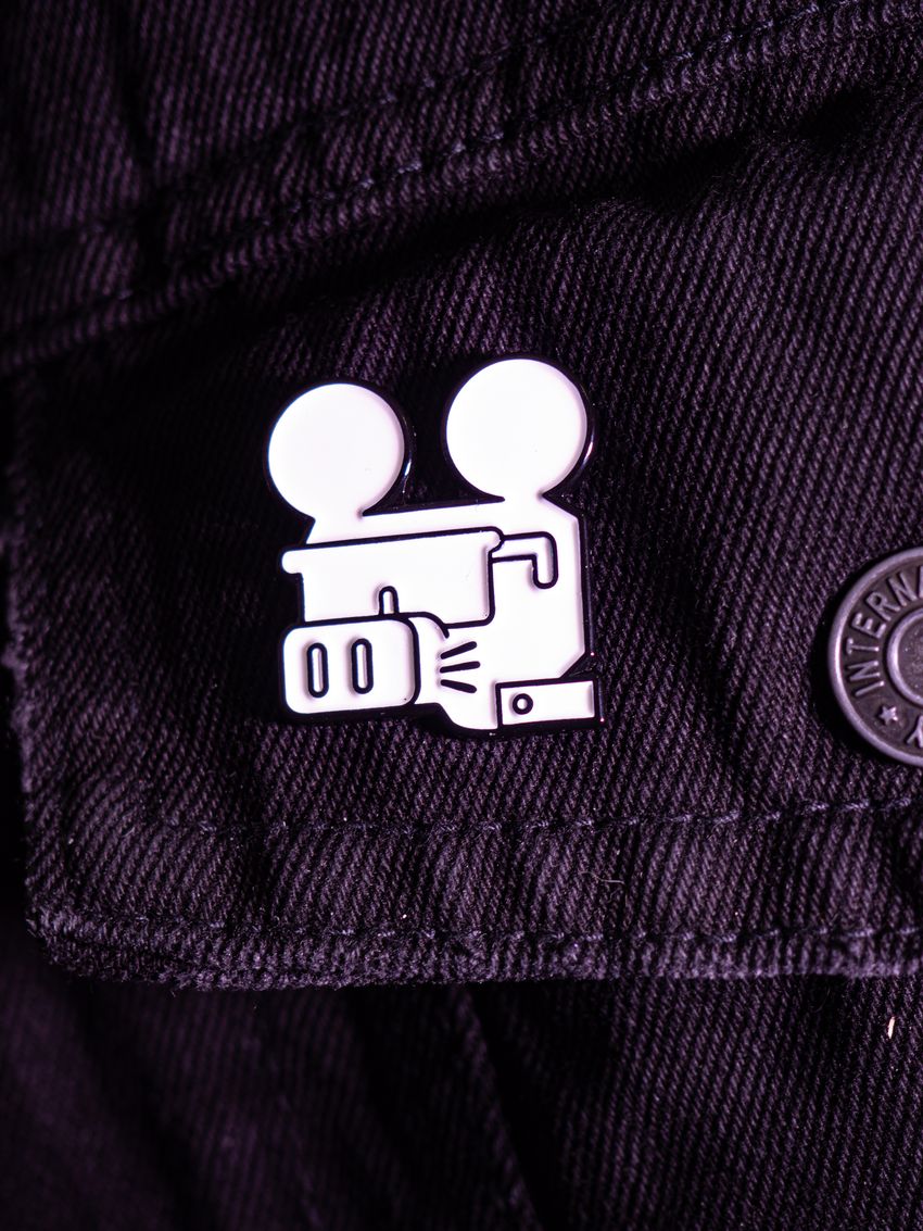 Металлический пин "Поросенок-Мышь"