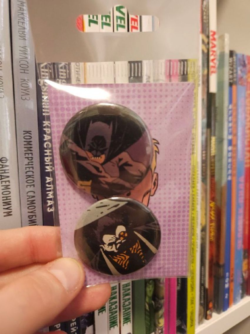 Набор значков из комикса Batman (2004) #623