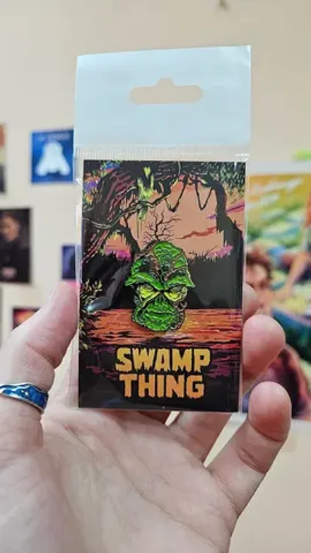 Металлический пин "Swamp Thing"