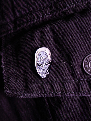 Металлический пин "Moon Knight: Mister Knight"