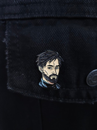 Металлический пин "Майор Гром: Чумной Доктор. Олег Волков"