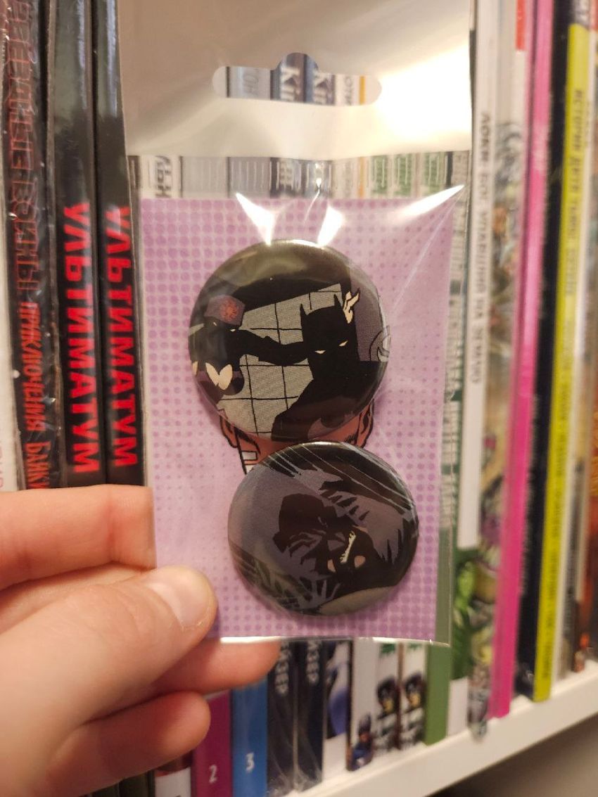 Набор значков из комикса Batman (2004) #623