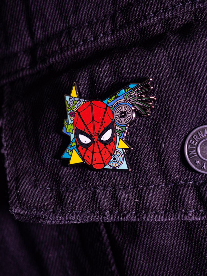 Металлический пин "Spider-Man (2017)"