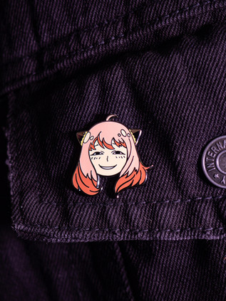 Металлический пин "Spy x Family Anya"