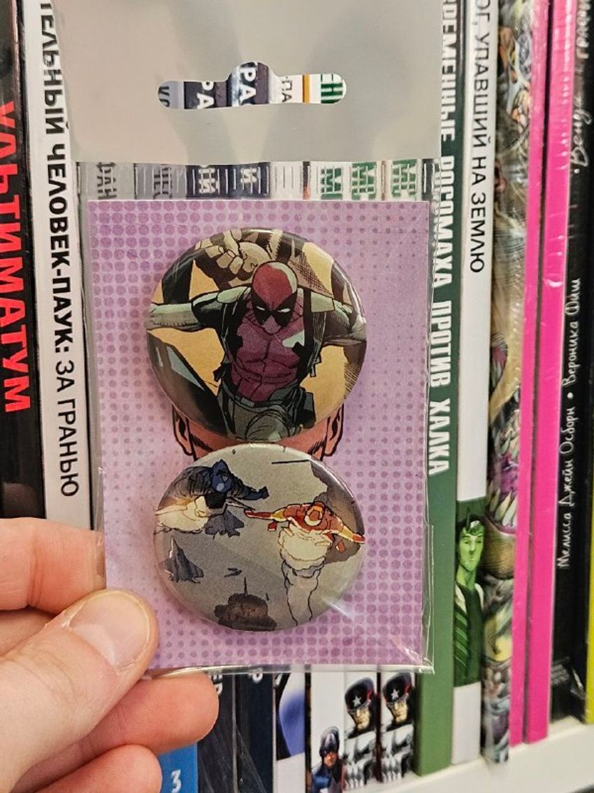 Набор значков из комикса Civil War (2015) Secret Wars #5