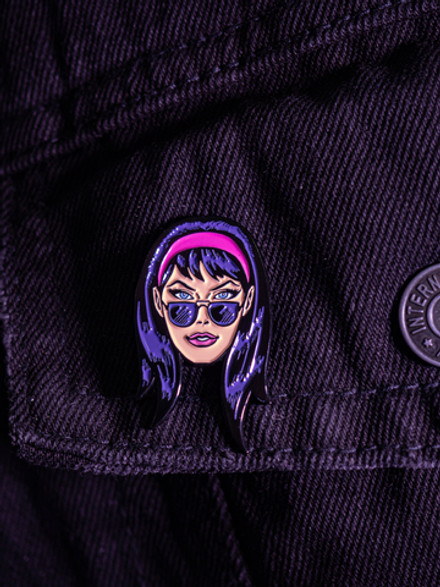 Металлический пин "Hawkeye Kate Bishop"