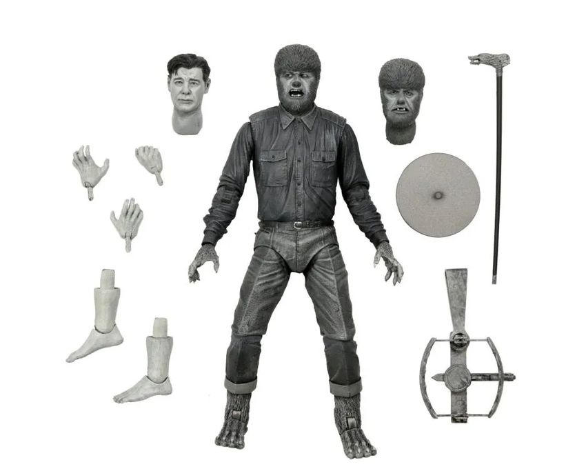 Ultimate Universal Monsters: The WolfMan (Black & White)