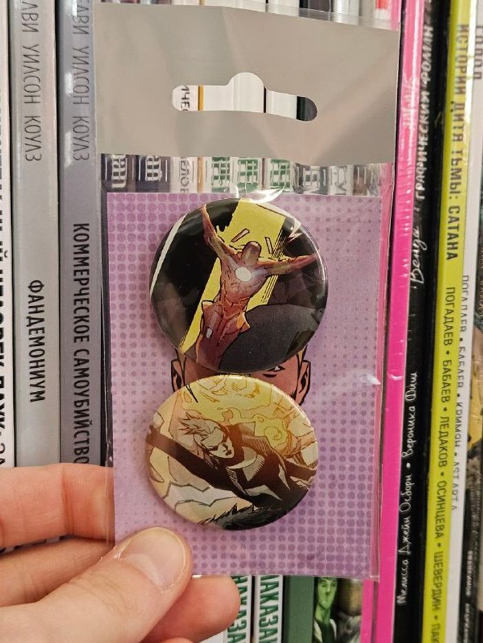 Набор значков из комикса Civil War (2015) Secret Wars #5